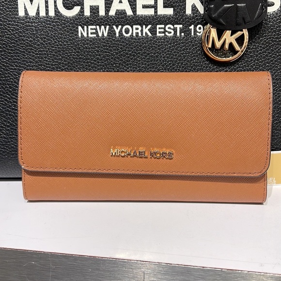 MICHAEL KORS JET SET TRAVEL LARGE TRIFOLD WALLET LUGGAGE COLOR - Picture 4 of 16
